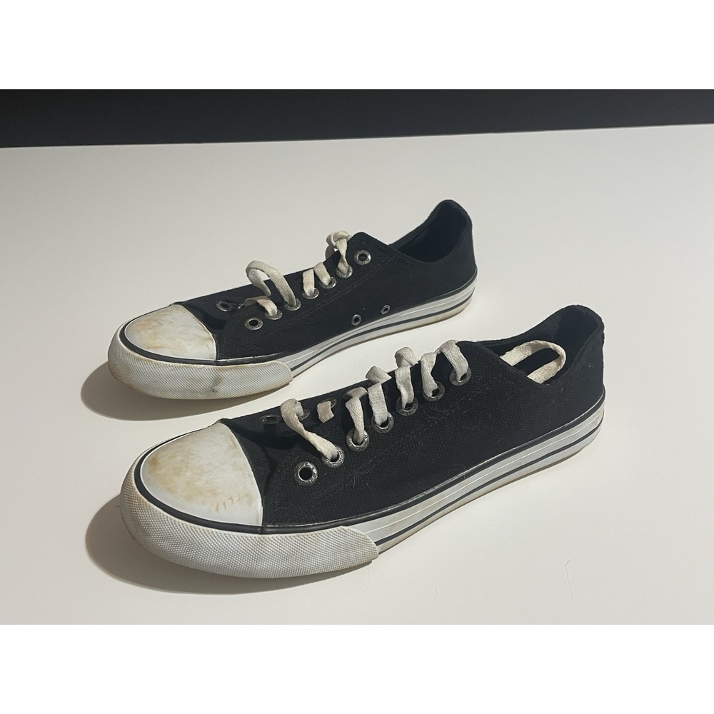Harley Davidson Chuck Taylor style Sneakers women's 10‎